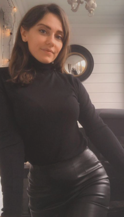Nicole A